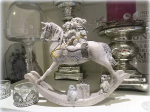 Schaukelpferd mit Teddy ⚜️Figur⚜️ Tiere ⚜️ Dekofigur⚜️ Advent⚜️ Weihanchten - Bild 1 von 6