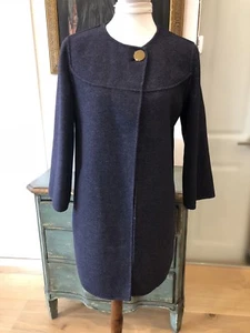 Very Soft Zara Coat Size Small With A Big Button On The Side - Picture 1 of 5
