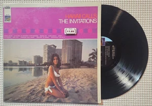 INVITATIONS Hawaii Calls Orig '67 SUNSET Billy May Russ Garcia Shrink Vinyl NM - Foto 1 di 1