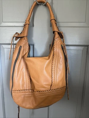 Bolso de hombro de cuero oryany  Foto 1 de 4