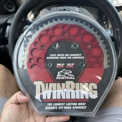 Renthal 96-17 Honda CRF 230F CR250R CRF450R Rear Twinring Red 520-50P Teeth - Image 1 of 4