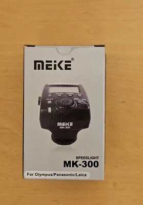 Meike MK300 LCD TTL Flash Speedlite for Olympus/Panasonic/Leica - Image 1 of 4