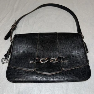 Borsa multi scomparto Brighton in pelle nera con accento a catena e ciottoli - Foto 1 di 13