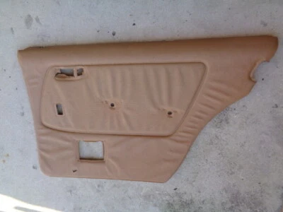 Mercedes-Benz 300D 1985 panel de puerta trasera cubierta lado del pasajero derecho OEM Foto 1 de 3
