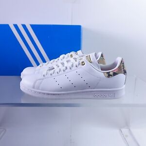 Size 8.5 Women's adidas Originals Stan Smith Sneakers FV3086 White/Scarlett/Gold