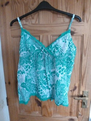  ЧЕРОКИ ИЗУМРУД ЗЕЛЕНЫЙ С РЕМЕШКАМИ ЦВЕТОЧНЫЙ КАМЗОЛ ТОП 18 ПЛЮС РАЗМЕР КРУЖЕВНОЙ ОТДЕЛКИ - Изображение 1 из 2