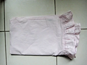 SIMPLY SHABBY CHIC Pink Ruffled Standard Pillow Case - Picture 1 of 5