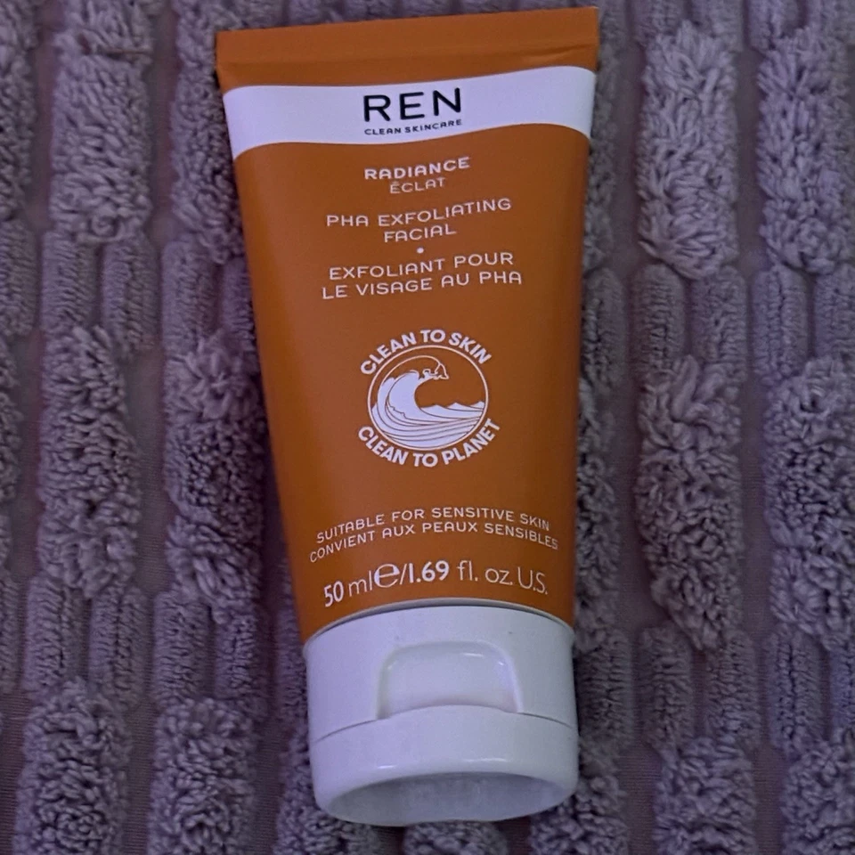 REN Clean Skincare Radiance PHA Exfoliating Facial 1.69 oz / 50 ml NEW Full-size - Image 1 of 4