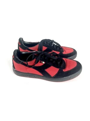 Zapatos Diadora rojos y negros talla 5  Foto 1 de 4