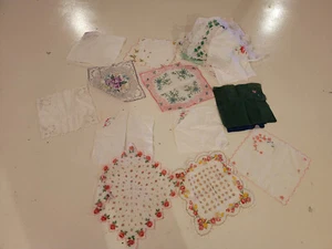 1950s 1960s Vintage Ladies Handkerchiefs Embroidered Hankies   Lot of over 40! - Picture 1 of 17