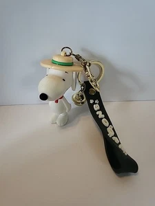 SNOOPY - KEYCHAIN/ BACKPACK CLIP - Picture 1 of 10