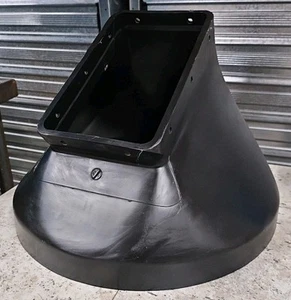 FLX-2194 AP/Cumberland 16" 30º Bin Feed Systems Black Boot - 4 verfügbar!  NEU! - Bild 1 von 1