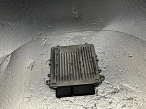 Centralina motore diesel Mercedes-Benz GLC X253 C253 2017 -modulo A6519006401 - Foto 1 di 5