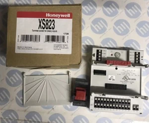 Honeywell Base di ingresso/uscita analogica XS823 zv - Foto 1 di 3