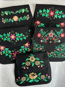 Borsa Scandinavian Folk Bunad - Portamonete ricamata a mano 8x8" in feltro di lana - Foto 1 di 29