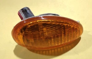FRECCIA VESPA ET2 ET4 ANTERIORE DESTRA ARANCIO COMPLETA DELLA TRIOM 2409210 - Foto 1 di 7