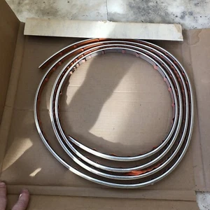 NOS BODY SIDE MOLDING STRIP LIGHT BUCKSKIN 1977 GM MODELS, RARE  GM 1154420 - Bild 1 von 12