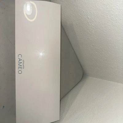 Silhouette Cameo 3 模切机无刀片 — 第 1/4 张图片