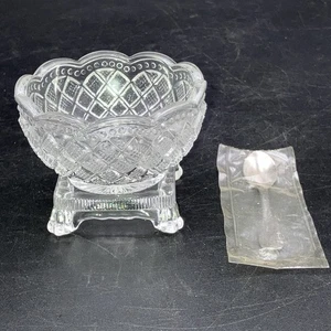 Vintage Avon Small Glass Crystal Open Sugar Bowl Salt Cellar and Spoon USA Avon - Picture 1 of 8