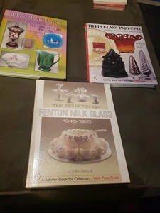 Lot Of 3 Books On Vintage And Collectible Glass - Foto 1 di 13