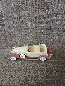 1:32nd Scale 1932 Cadillac Phantom V16 Diecast Car By Anson - Picture 1 of 4