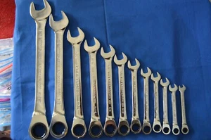 New Craftsman 12 PC SAE Ratcheting Wrench Set 1/4- 15/16 (834) - Picture 1 of 2
