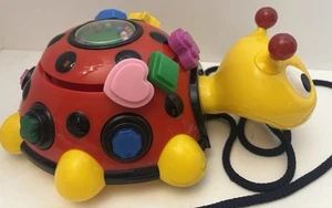 Coccinella Interattiva Funtime Attività Giocattolo Pull VEDI VIDEO Viaggio di Apprendimento - Foto 1 di 10