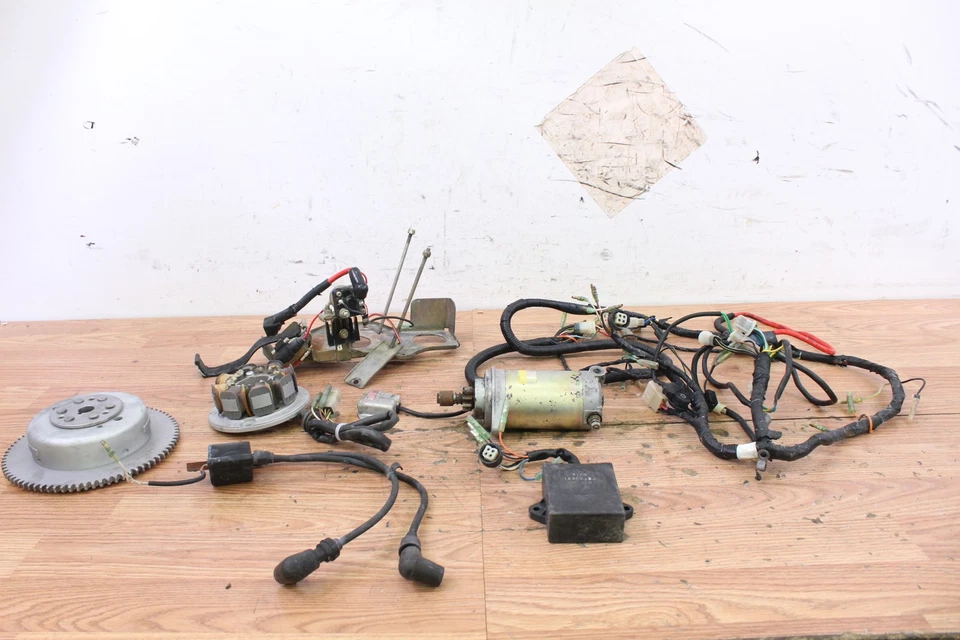 1991 YAMAHA EXCITER 570 II LE  EX570 Stator Flywheel Starter Cdi Harness V-Reg - Image 1 of 4
