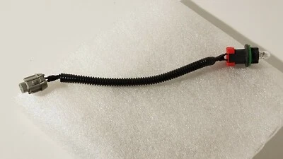 OEM Nissan Frontier Rear License Plate Light ZFY-00855-NI 26510-ZP50A 4T541027 - Image 1 of 4