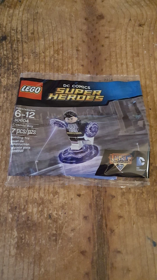 LEGO SUPERHEROES DC COSMIC BOY 30604 NEW  - Image 1 of 1