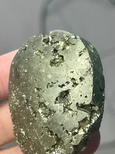 Natural Pyrite Palmstone Genuine Unit 398.5 Carat, 45mm x 35mm Superb Quality - Picture 1 of 8