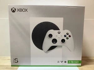 Microsoft Xbox Series S 1TB Videospielkonsole mit Wireless Controller - Weiß - Bild 1 von 2