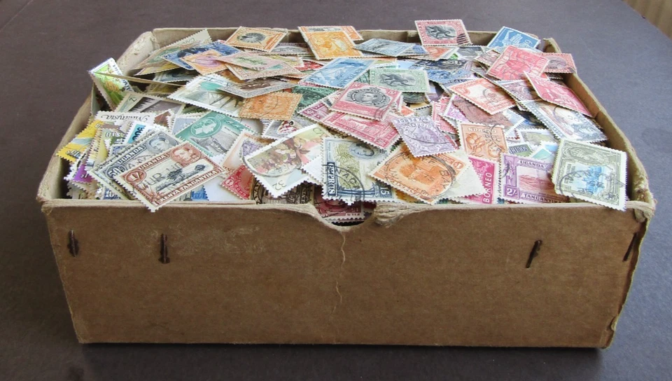 BRITISH EMPIRE - VAST COLLECTION OF  STAMPS IN OLD BOX - ALL PERIODS - 9/10,000 - Image 1 of 2