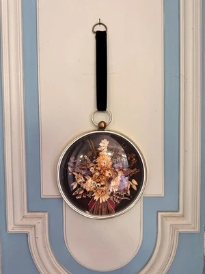 Arte de flores secas vintage belga | Moldura de cúpula de vidro Cideart | Arte de parede retrô  - Imagem 1 de 3