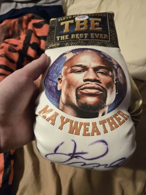 Floyd Mayweather Signed/Autographed Boxing Glove PSA TBE Tribute Glove - Image 1 of 4