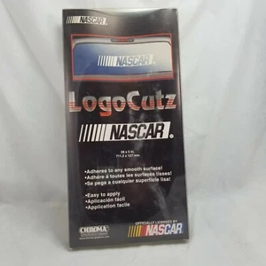 Adesivo lunotto posteriore Nascar logo Cutz 28" x 5" bianco cromato - Foto 1 di 4