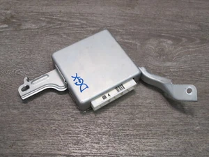 2003-2005 LEXUS UZJ120L GX470 AIR SUSPENSION CONTROL MODULE 89293-60031 - Picture 1 of 13