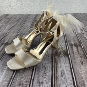 Coutgo Bow Heels Women’s Sz 8.5 Beige Sandals Open Square Toe High Heel - Picture 1 of 7