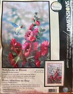 Dimensions Sunset 2003 "Hollyhocks in Bloom" Gallery Crewel Hummingbird 11 x 16 - Bild 1 von 4