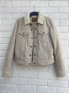 Levi’s premium goat suede Sherpa lined classic, waist length, ‘trucker’ jacket. - Picture 1 of 11