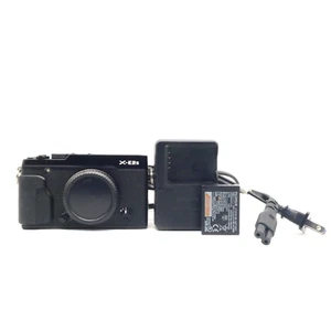 MINT Fujifilm X-E2S Mirrorless Digital Camera - Silver (Body Only) #184 - Picture 1 of 7