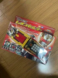 Power Rangers Megaforce Goseiger DX Robo Morpher Leon Cellular BANDAI con CAJA - Imagen 1 de 3