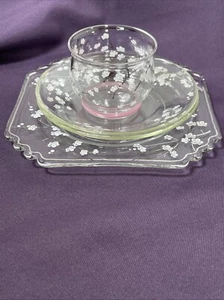 Cristalería Flor Japonesa Pintada a Mano Vintage Plato de Té Taza y 2 Platillos - Imagen 1 de 14