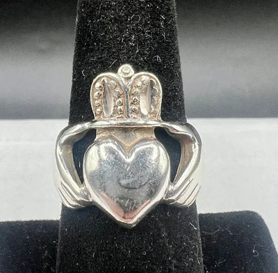 Anillo de amistad de boda Claddagh irlandés vintage de plata de ley 925 talla 7,5 6,9 g Foto 1 de 4