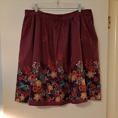 ModCloth 1X Skirt Maroon Floral Birds Hemline design lined with pockets - Image 1 of 4