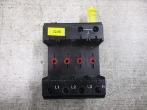 Phoenix Contact VAL-MS/3+1-BE/FM Base 2838898 *Montaje en riel Din roto* Usado - Imagen 1 de 6