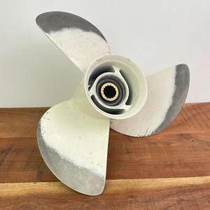 Yamaha Boot Propeller Aluminium 50-130 PS Außenborder 13-1/2x15 15 Zähne 3 Blatt - Bild 1 von 5