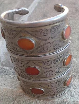 Antique Turkoman, Turkmen silver cuff - Immagine 1 di 2