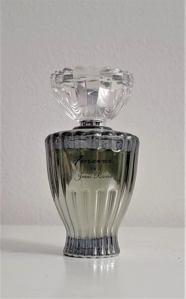 TST Forever por Jenni Rivera 3,4 oz / 100 ml edp spray perfume para mujer N/B Foto 1 de 1