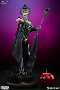 Sideshow Masters of the Universe MOTU EVIL-LYN EXCLUSIVE flaw damage - Picture 1 of 9